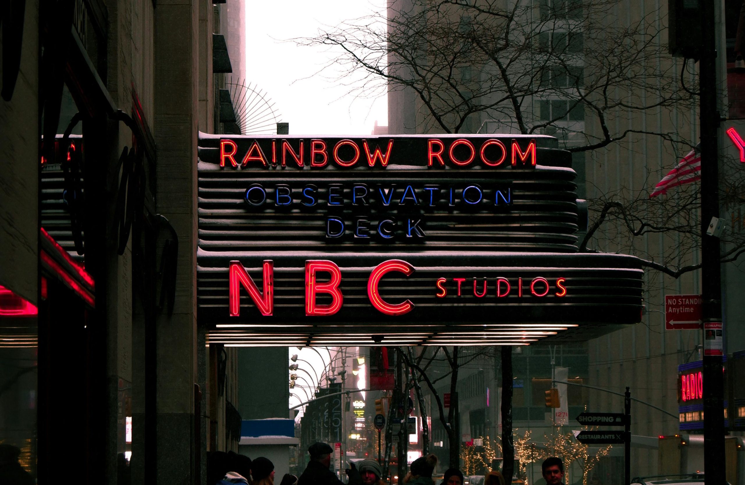 The Changing Lights of Rockefeller Center: A Shift from Neon to LED